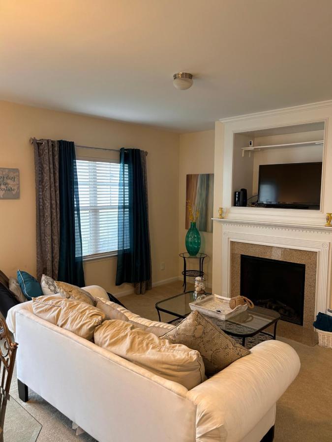 Cute And Cozy 5 Min From Carowinds Apartment Charlotte Exterior photo